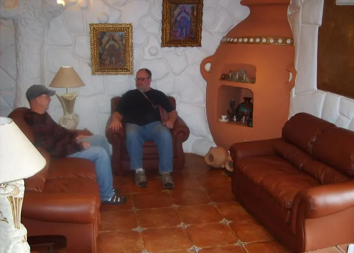 Hostal Holiday Cusco *